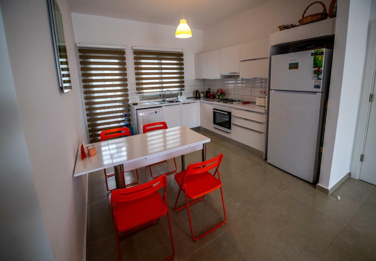 Milos Park Home - Alsancak Karavas  ภายนอก รูปภาพ