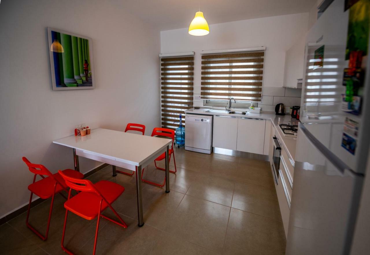 Milos Park Home - Alsancak Karavas  ภายนอก รูปภาพ