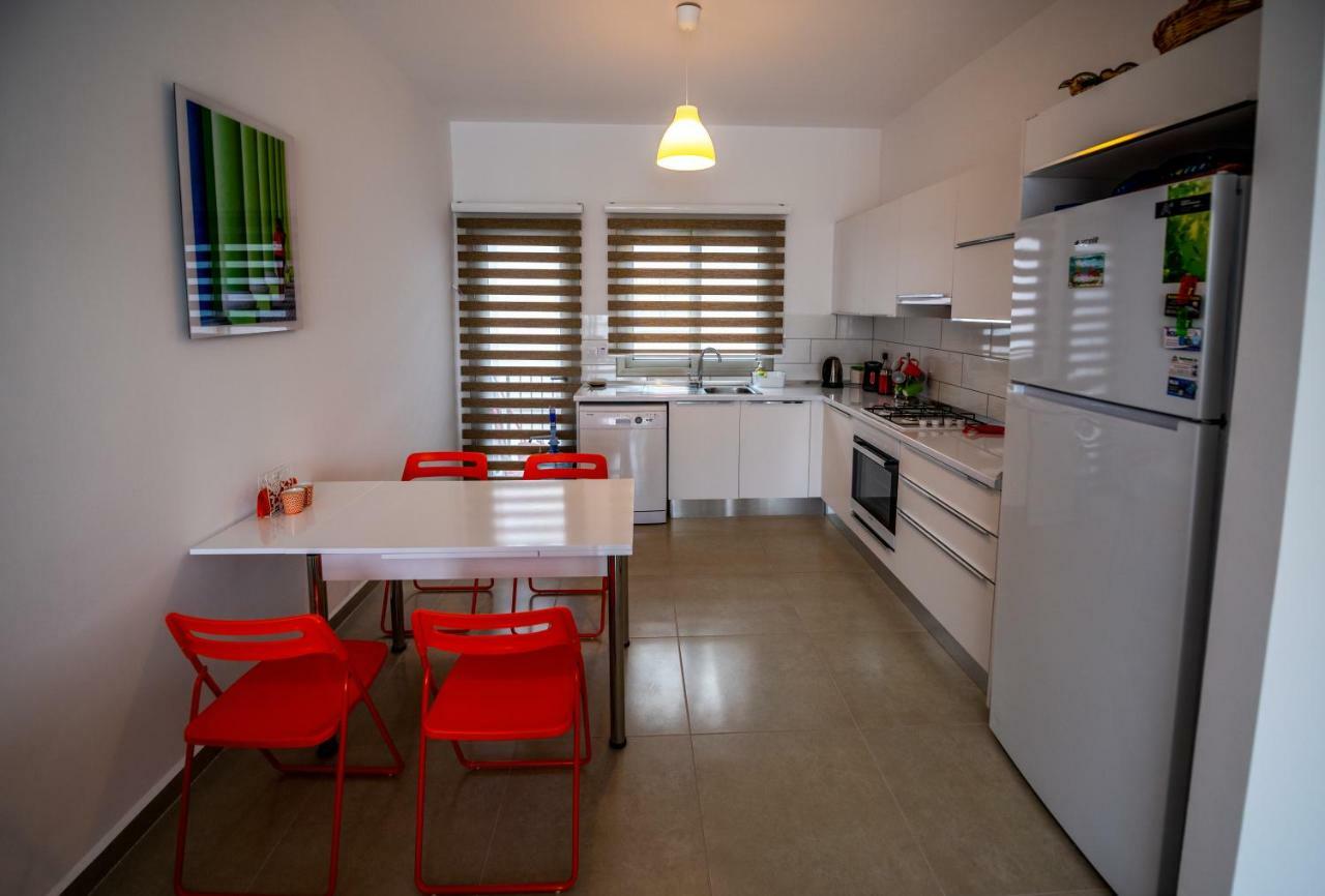 Milos Park Home - Alsancak Karavas  ภายนอก รูปภาพ