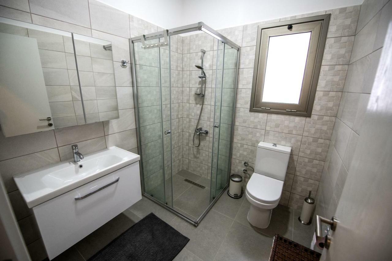 Milos Park Home - Alsancak Karavas  ภายนอก รูปภาพ